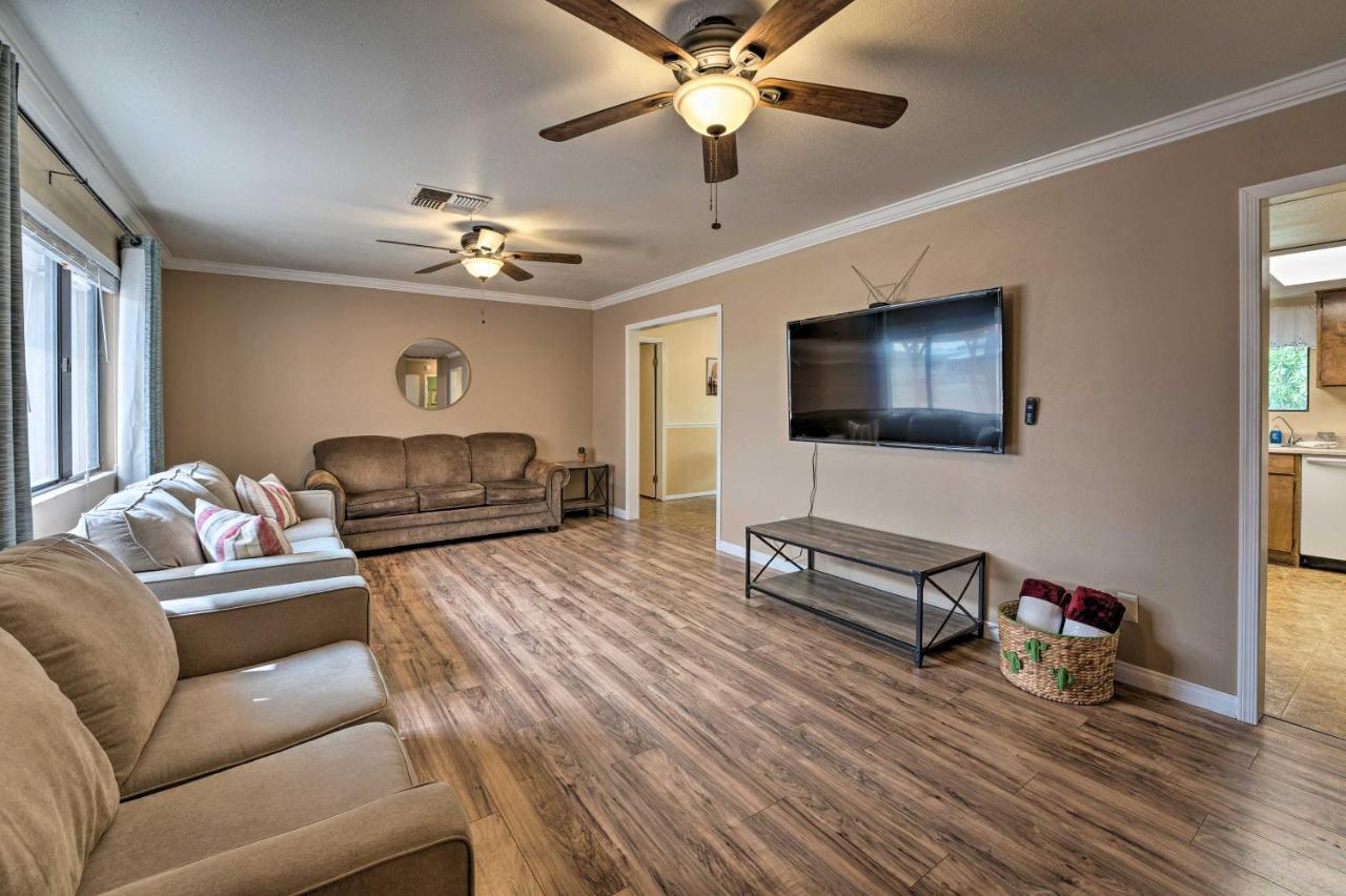 Updated Family Home - 2 Blocks To Colorado River! Bullhead City Exterior foto